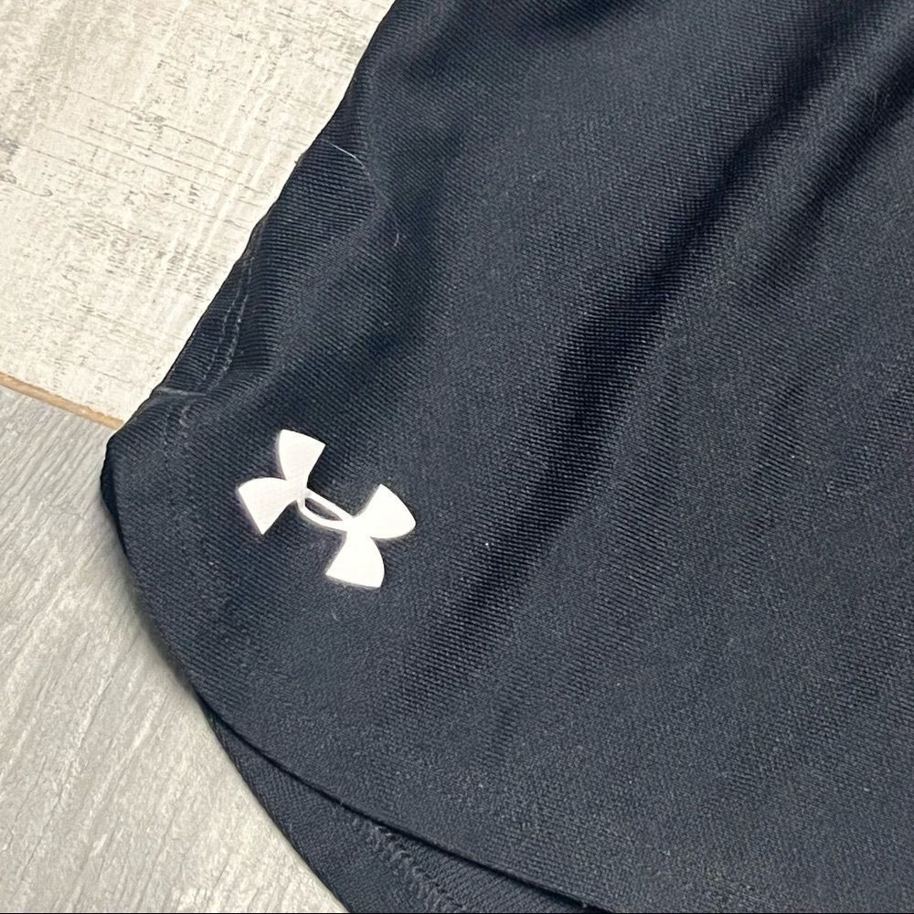 Under Armour Black White Logo Elastic Smooth Waist Drawstring shorts L - Picture 3 of 4